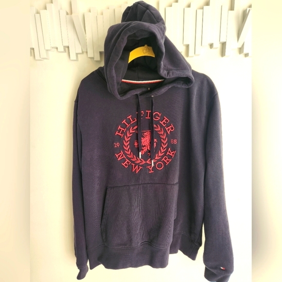 TOMMY HILFIGER Men's Heritage Logo Embroidered French Terry Hoodie. NEW - Picture 3 of 8
